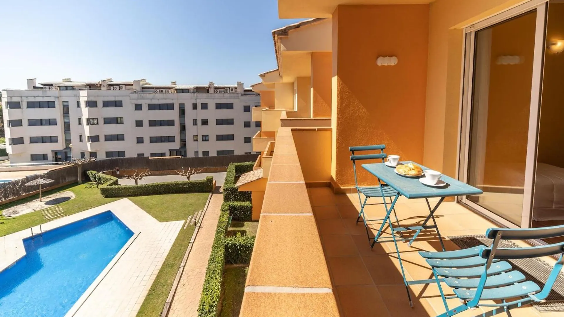 Apartment, 200M From Riells Beach L'Escala Apartment